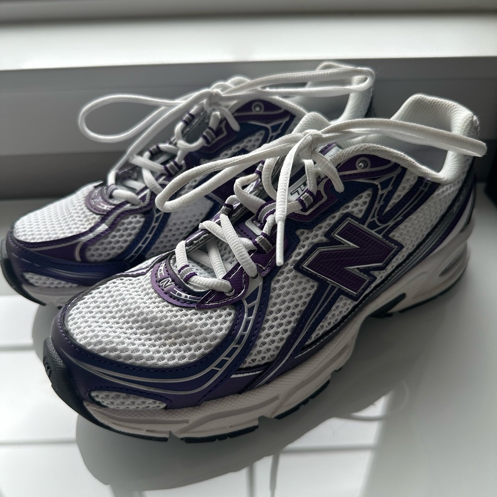 New Balance 740 Sneakers